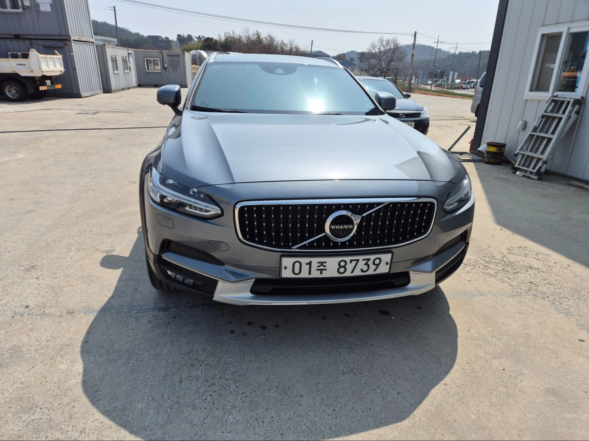 VOLVO V90 CROSS COUNTRY 2019