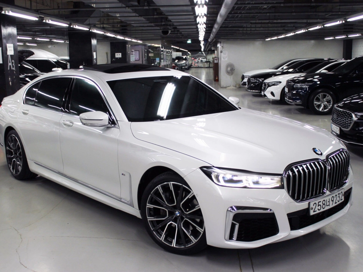 BMW 7-SERIES G11 2020
