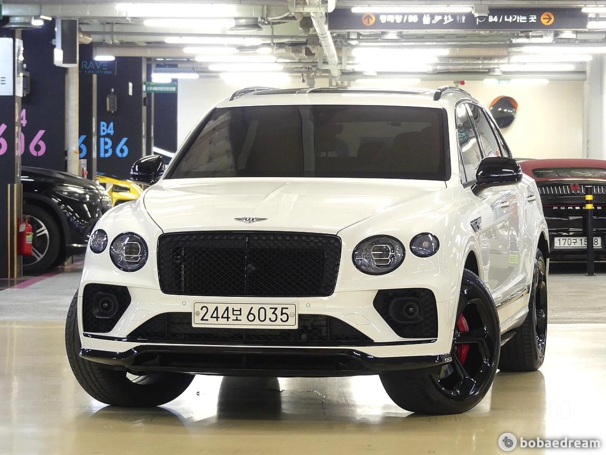 BENTLEY BENTAYGA  2023