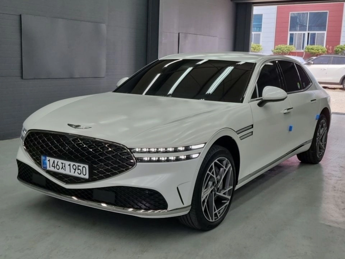 GENESIS G90 RS4  2023