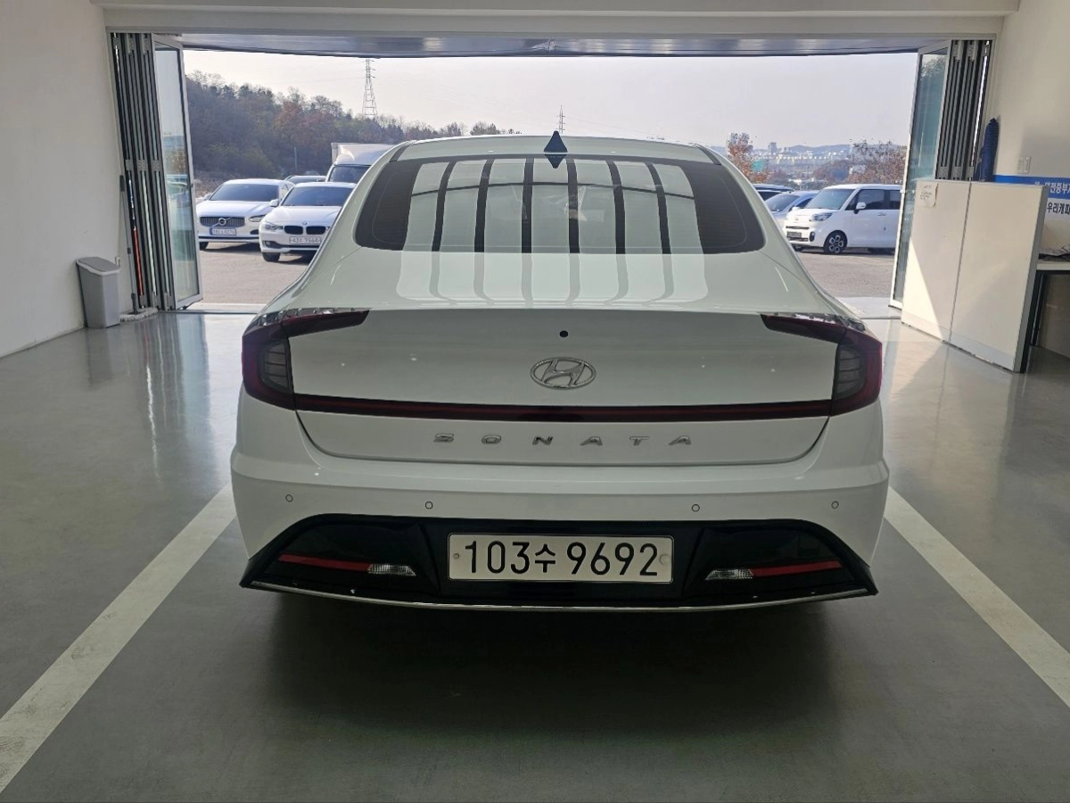 HYUNDAI SONATA DN8