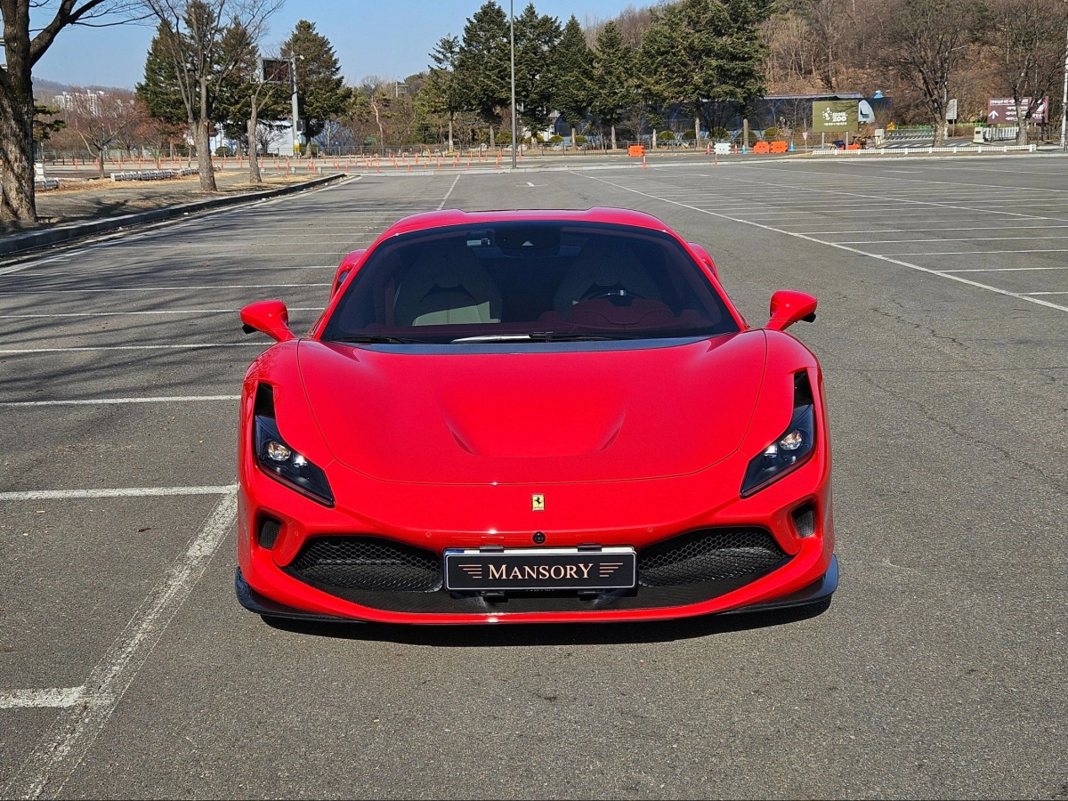 FERRARI F8 SPIDER