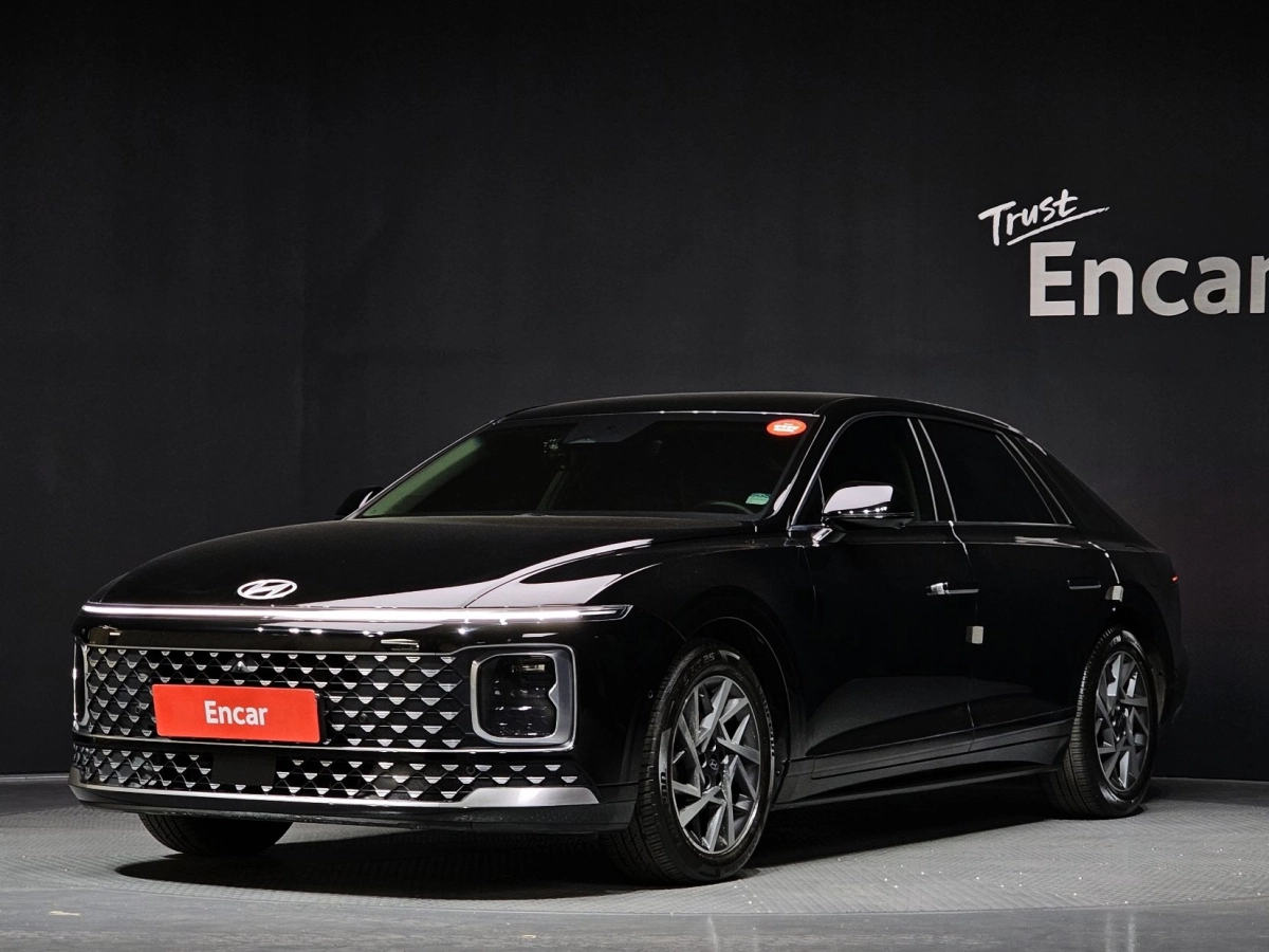 HYUNDAI GRANDEUR HYBRID GN7  2023