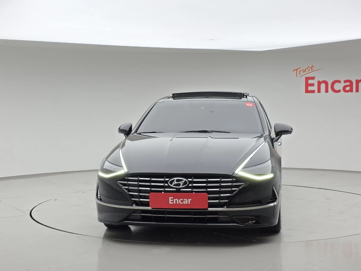 HYUNDAI SONATA HYBRID DN8