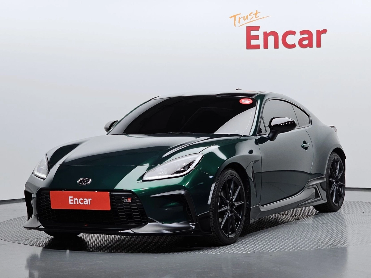 TOYOTA 86 GR  2025