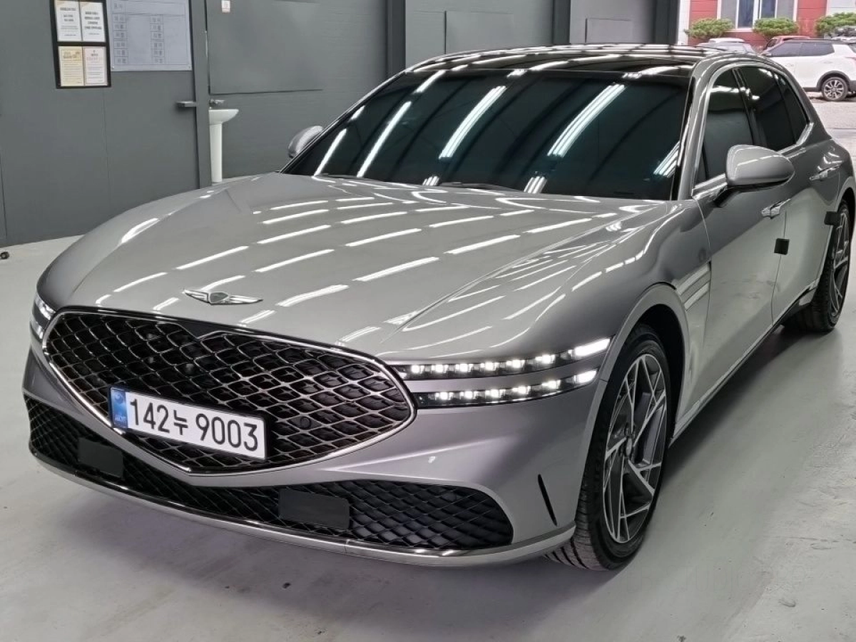 GENESIS G90 RS4  2025