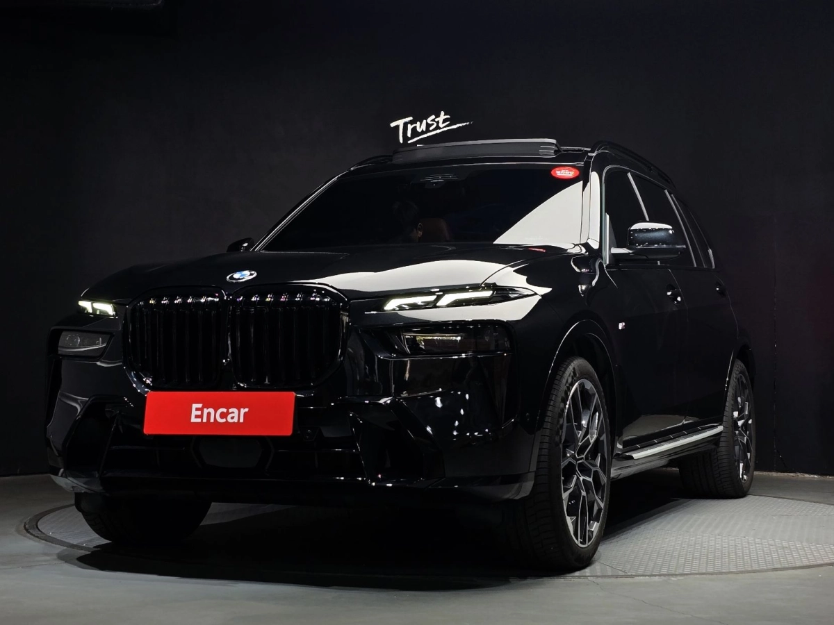 BMW X7 G07  2025