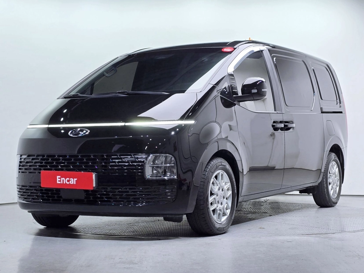 HYUNDAI STARIA  2023
