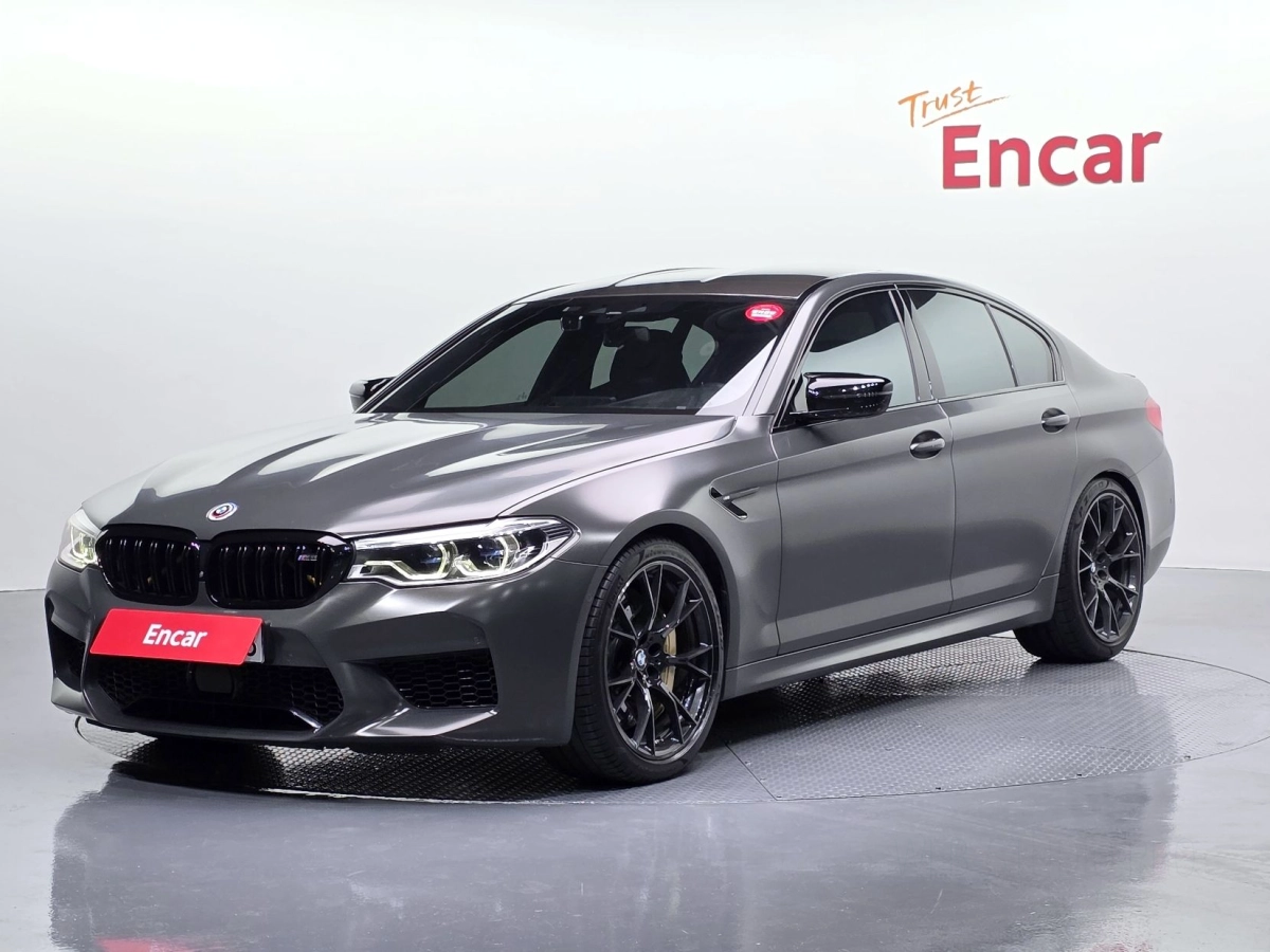 BMW M5 F90