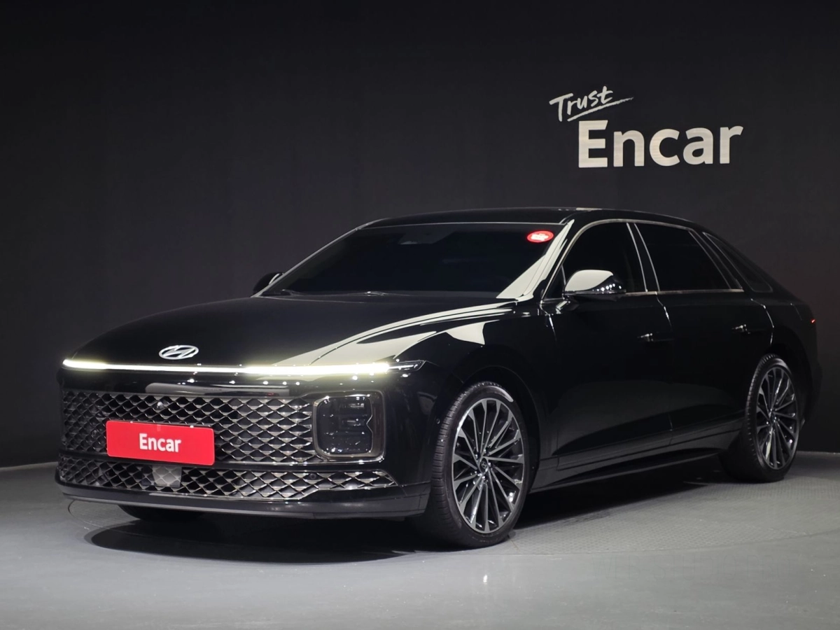 HYUNDAI GRANDEUR HYBRID GN7  2023