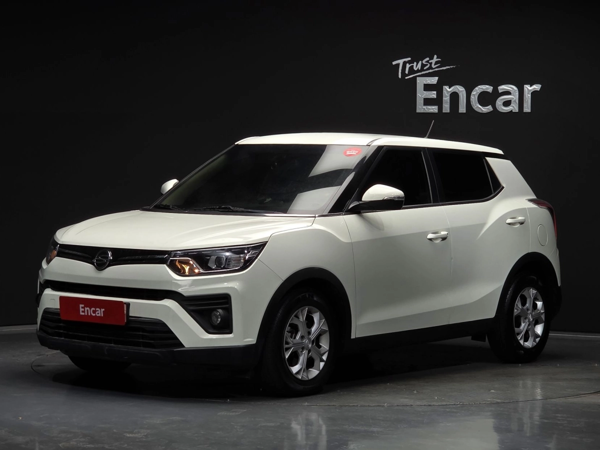 SSANGYONG TIVOLI VERY NEW  2022