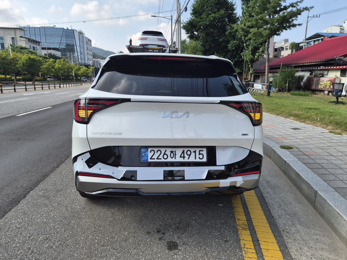 KIA SPORTAGE HYBRID  2025