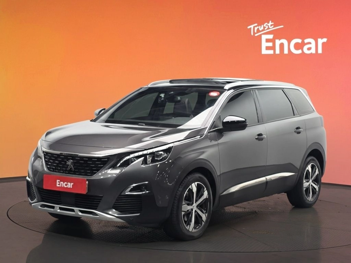 PEUGEOT 5008  2019