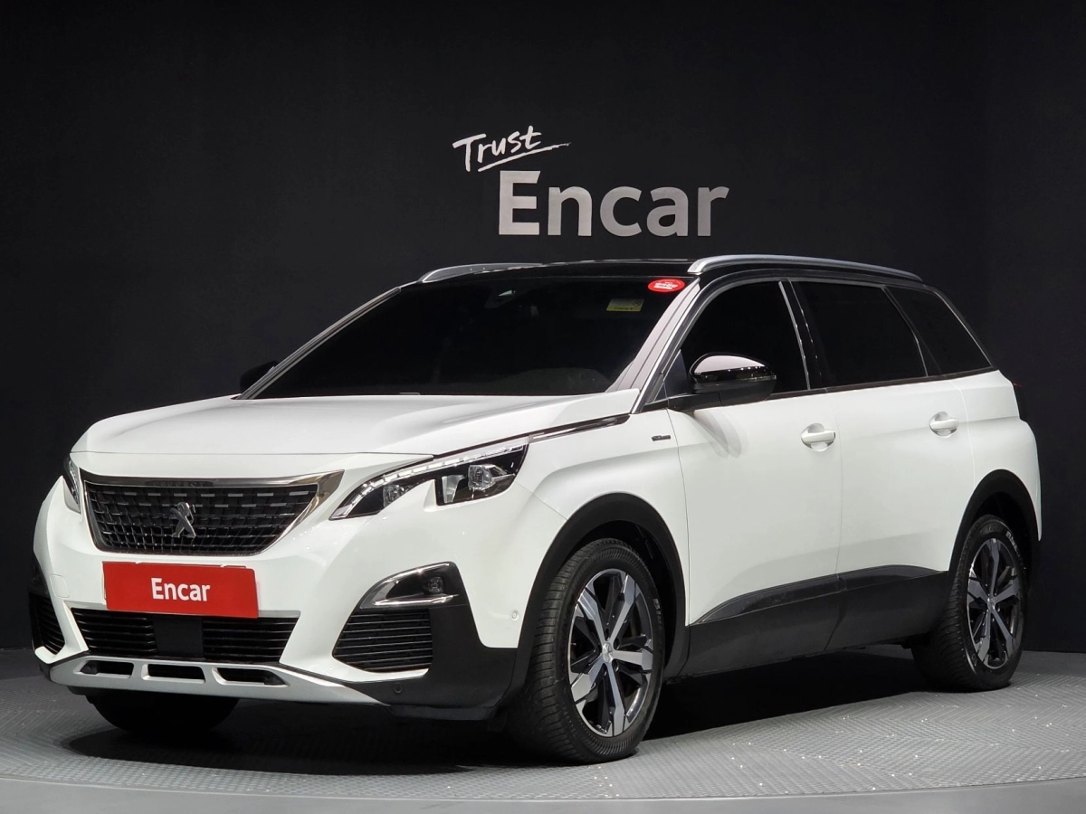 PEUGEOT 5008  2019