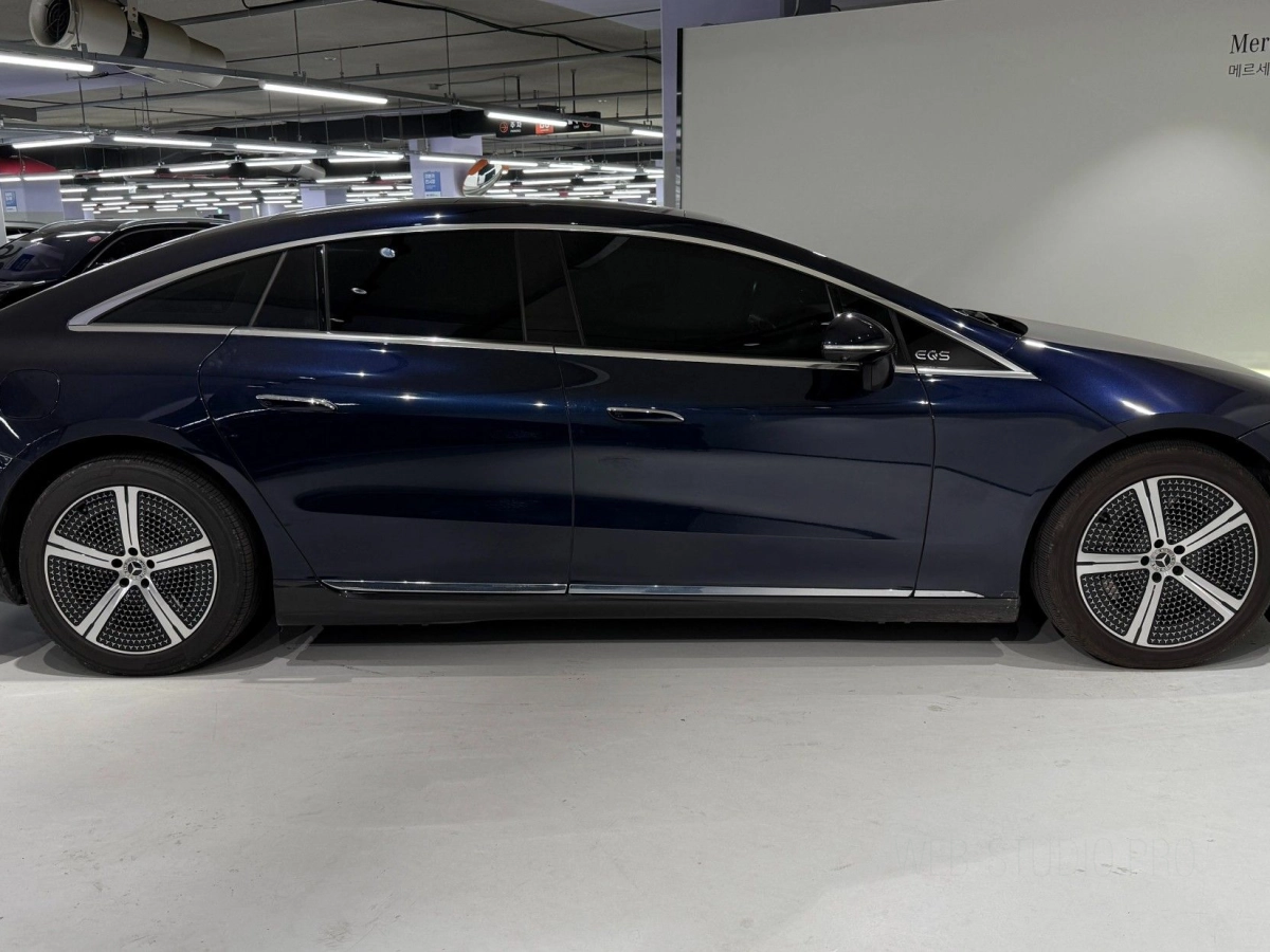 MERCEDES BENZ EQS V297