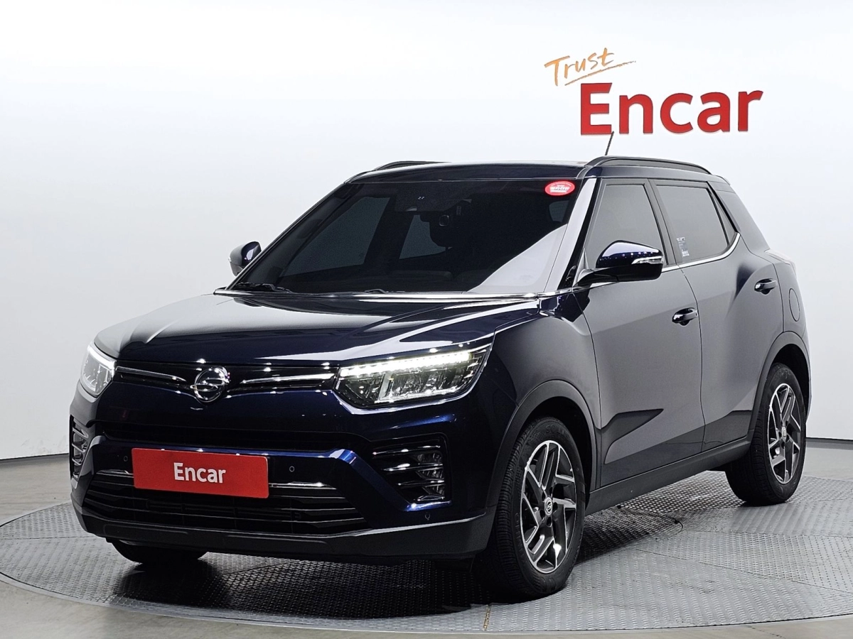 SSANGYONG TIVOLI VERY NEW  2021