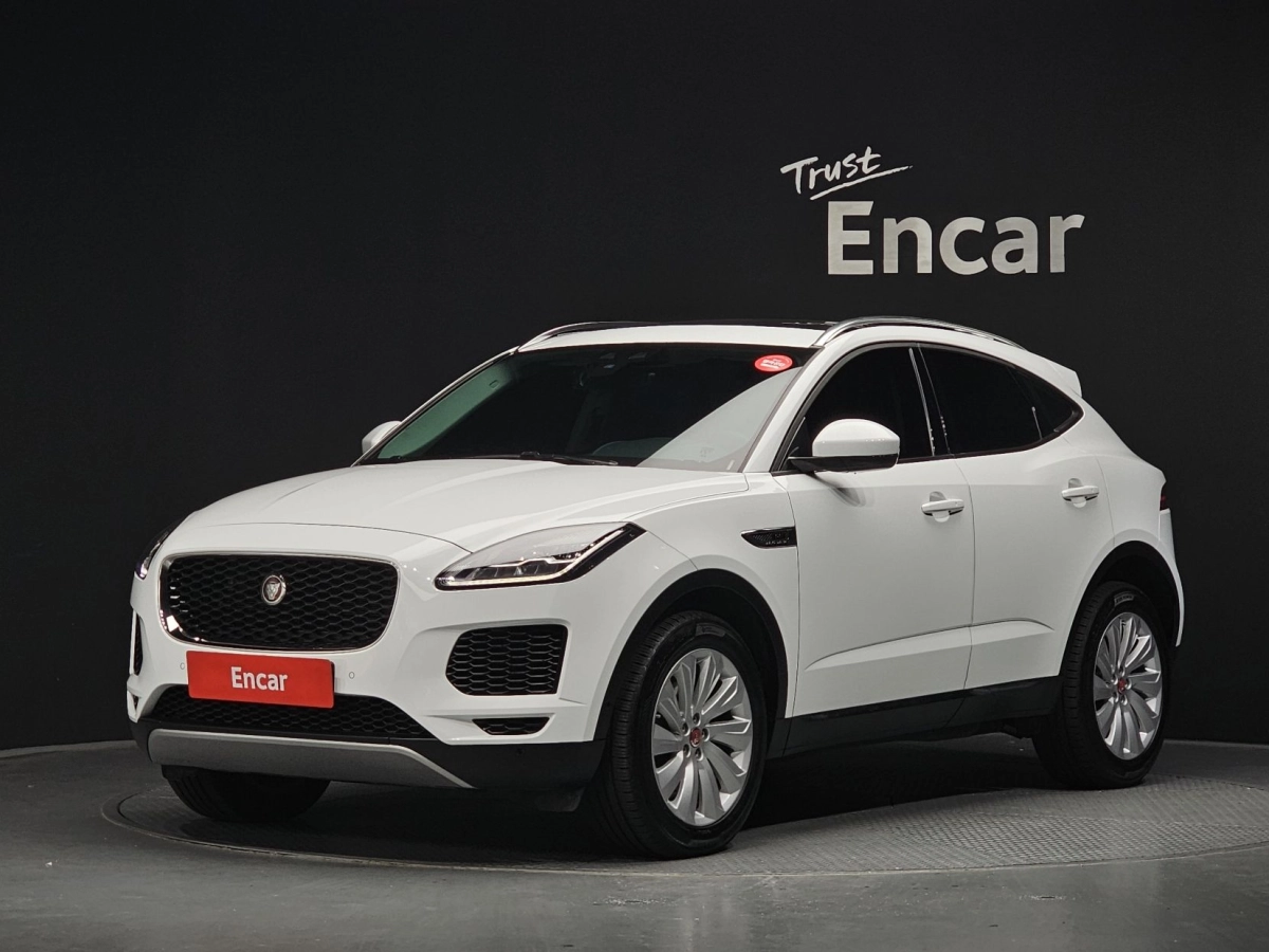 JAGUAR E-PACE  2020