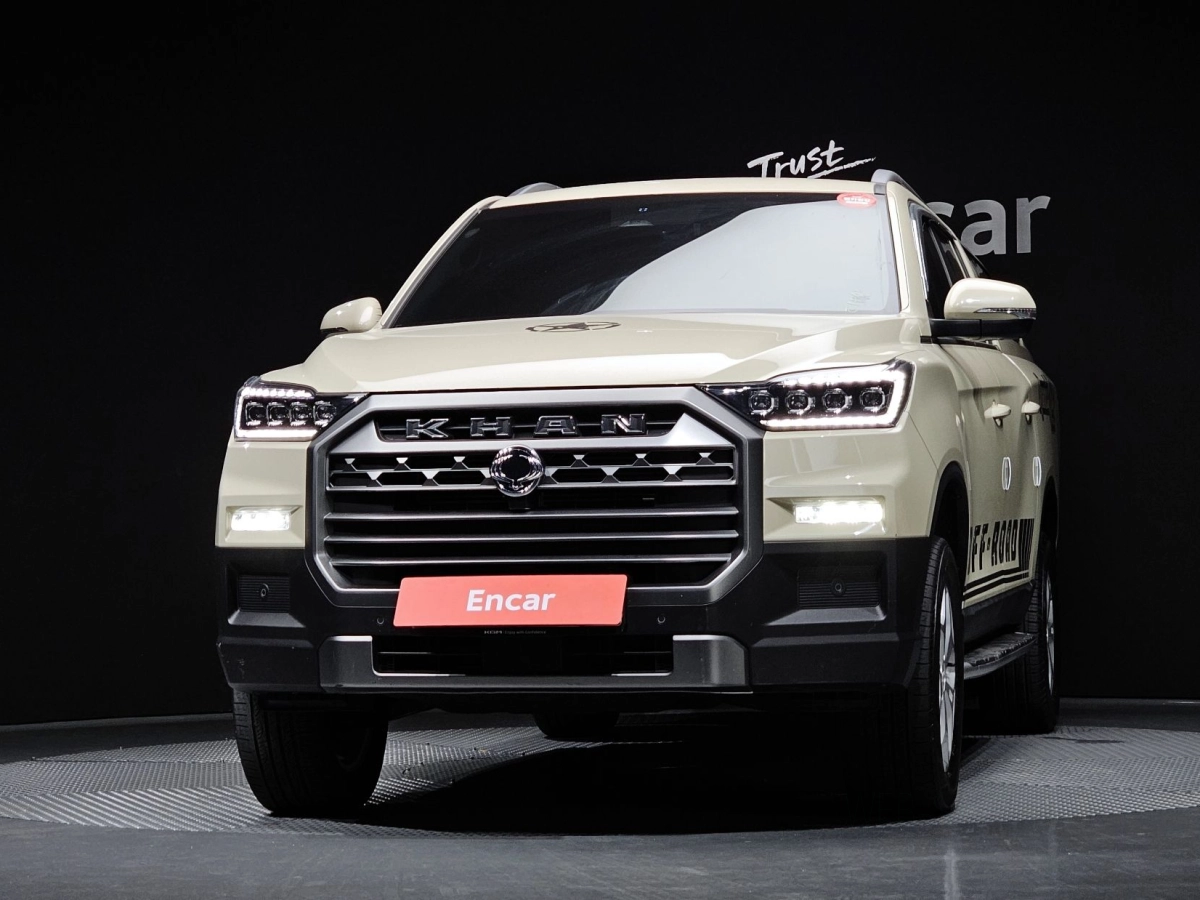 SSANGYONG REXTON SPORTS CAR