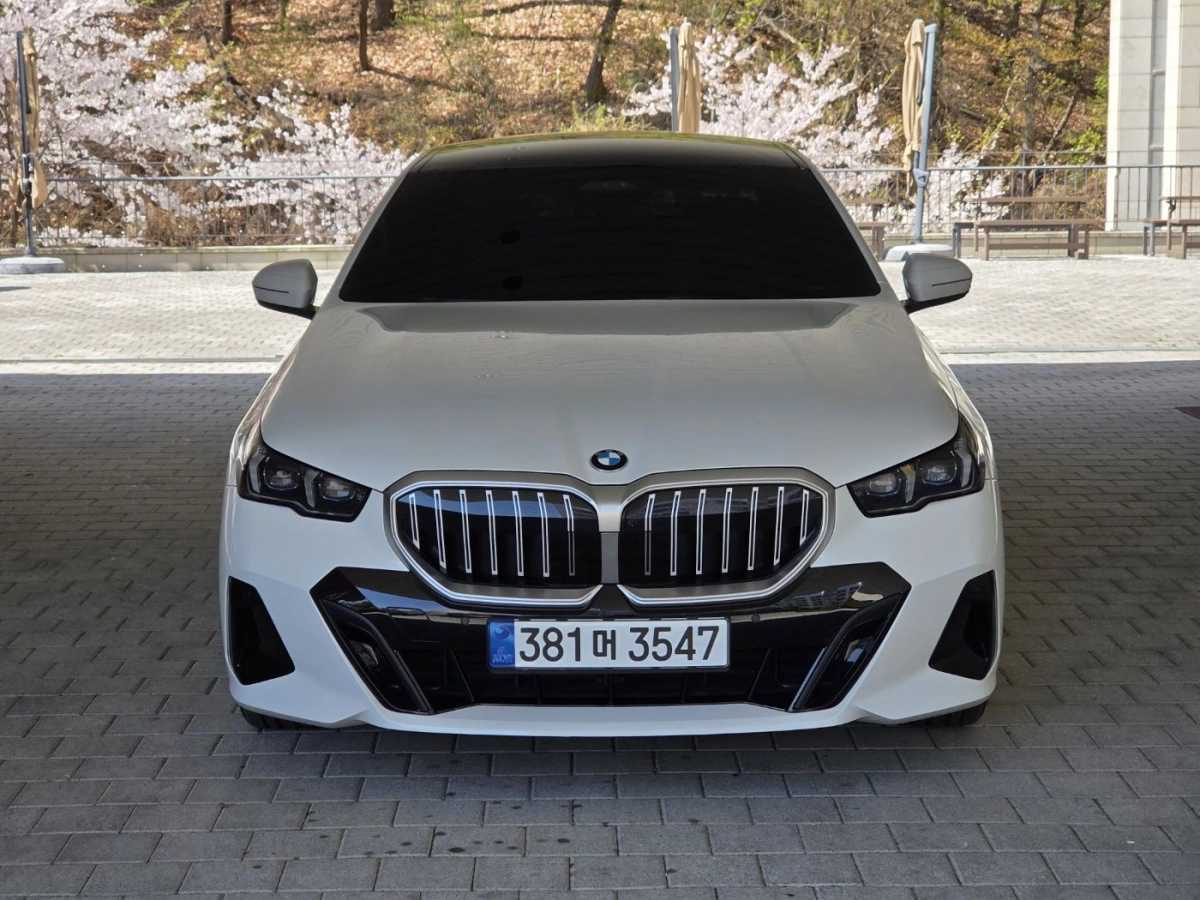 BMW 5-SERIES G60