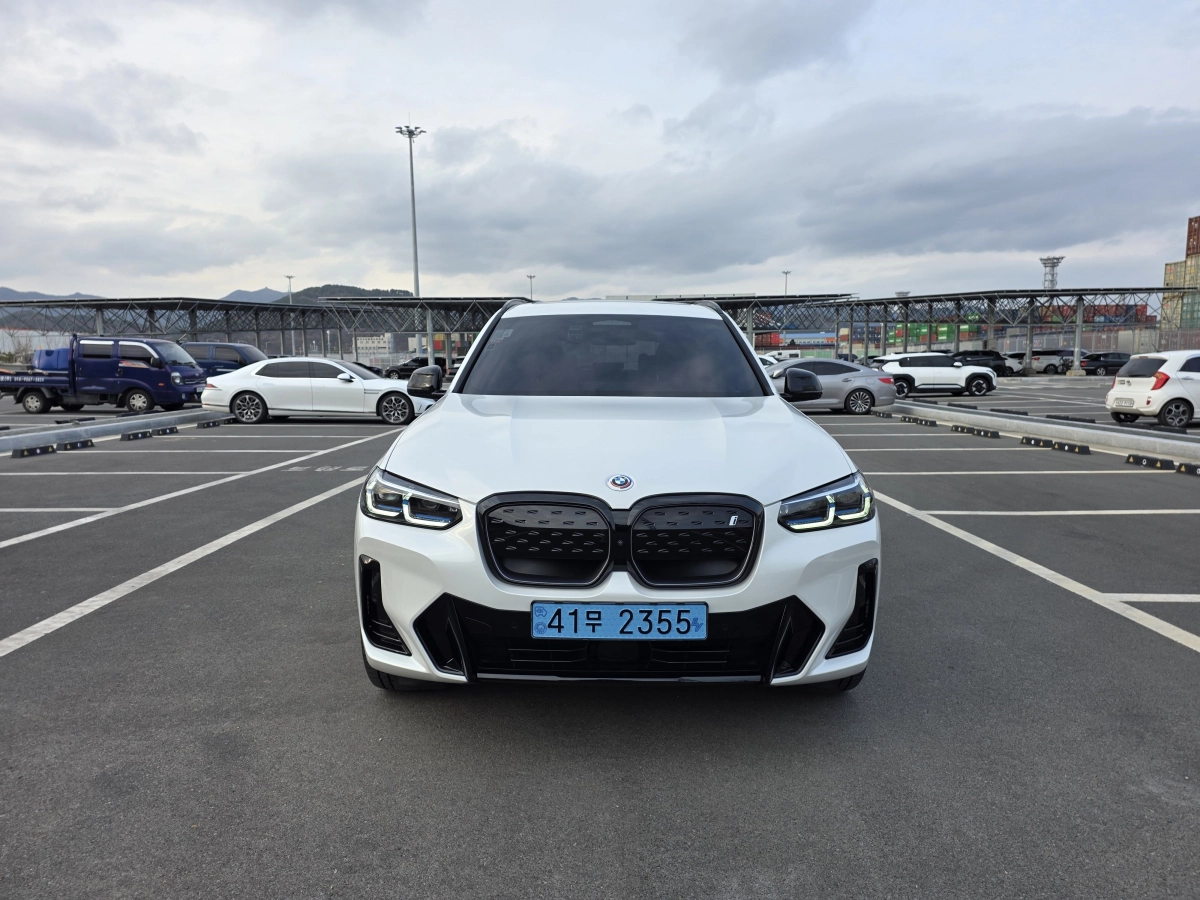BMW IX3  2023