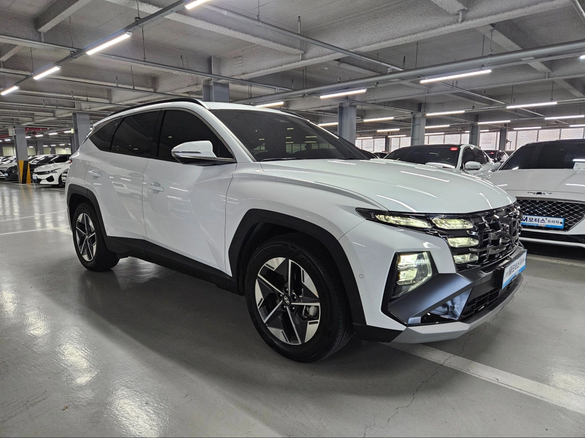 HYUNDAI TUCSON NX4  2025
