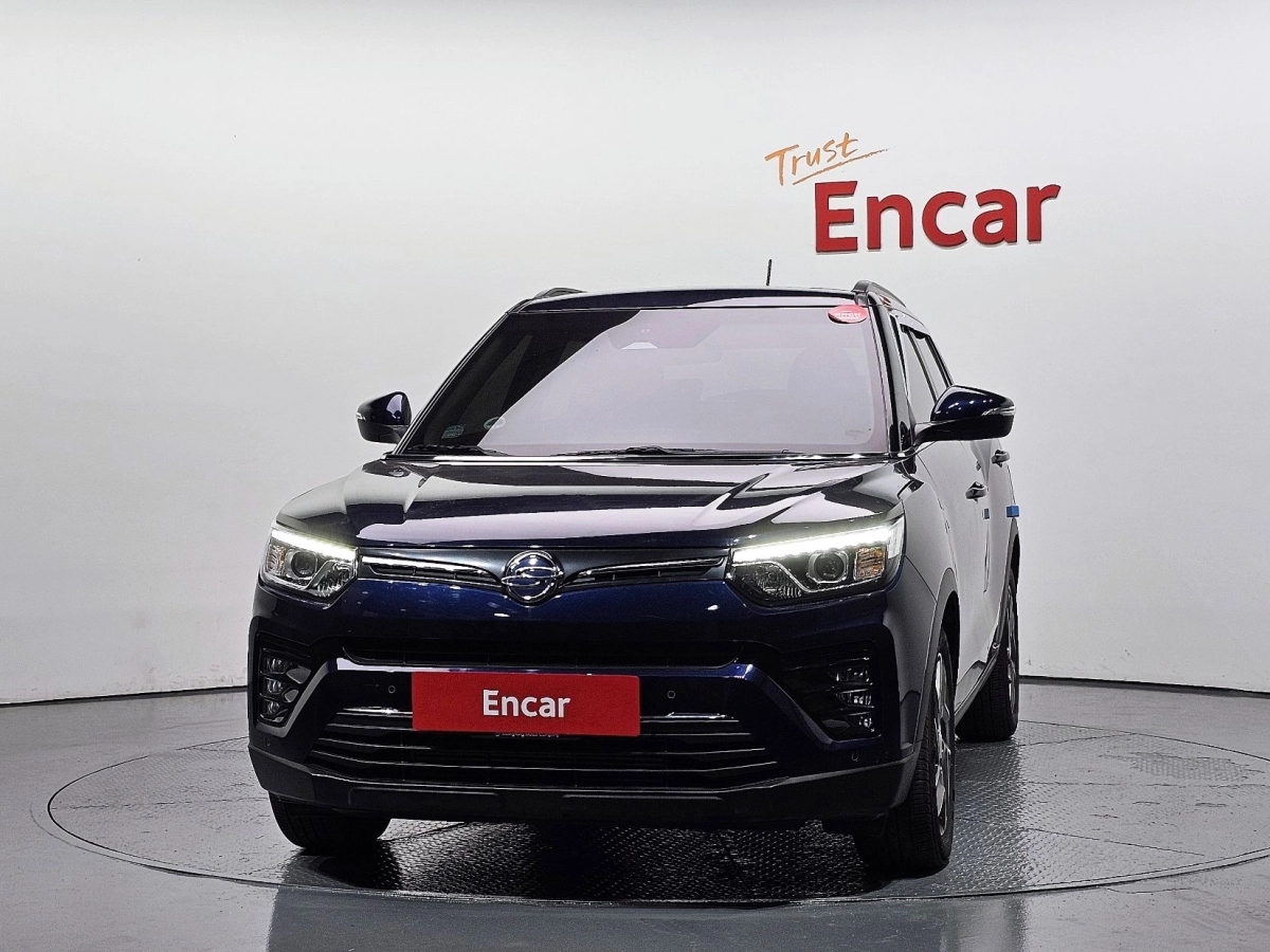 SSANGYONG TIVOLI VERY NEW