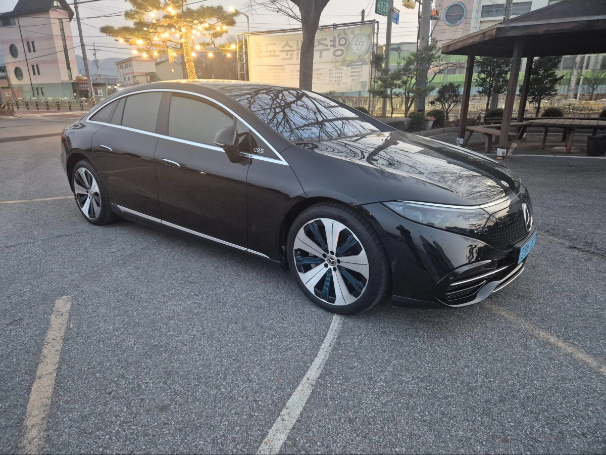 MERCEDES BENZ EQS V297