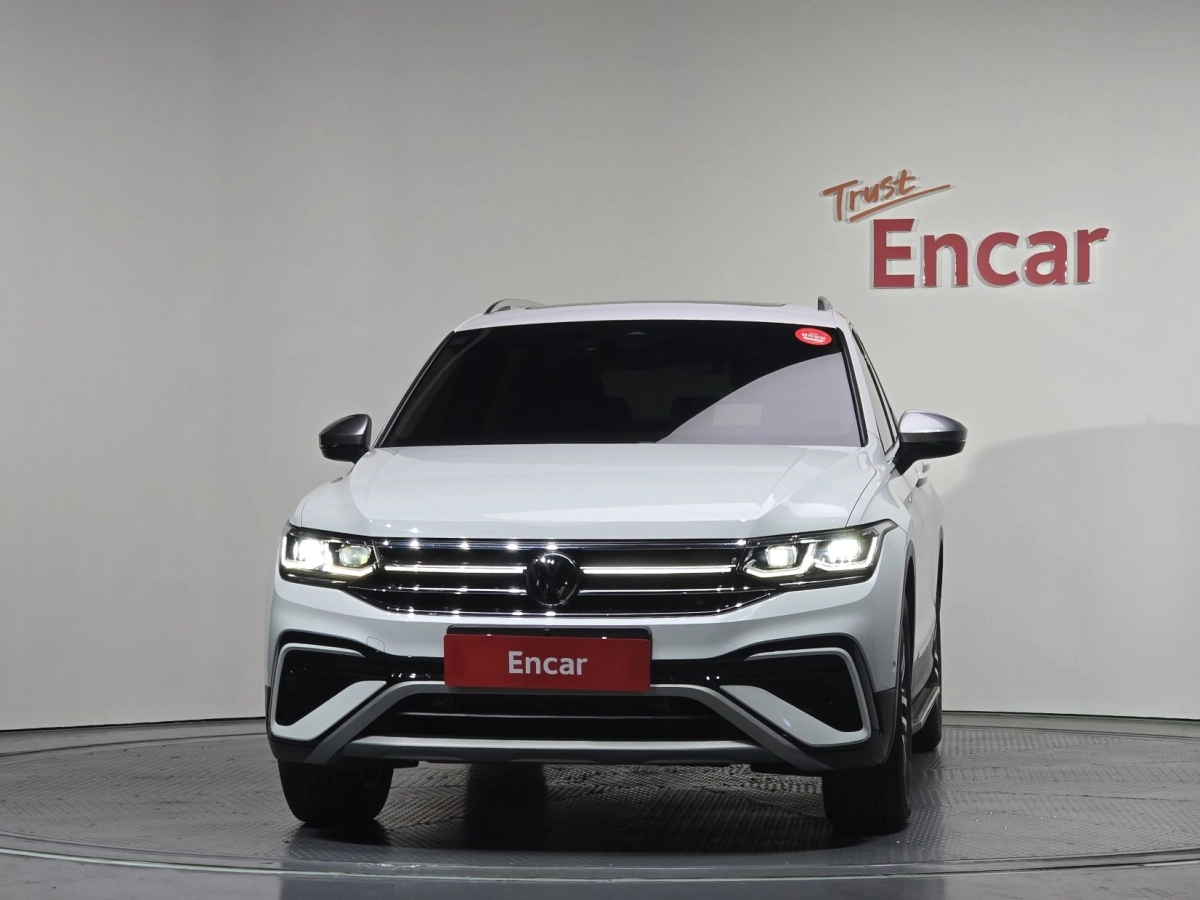 VOLKSWAGEN TIGUAN ALLSPACE