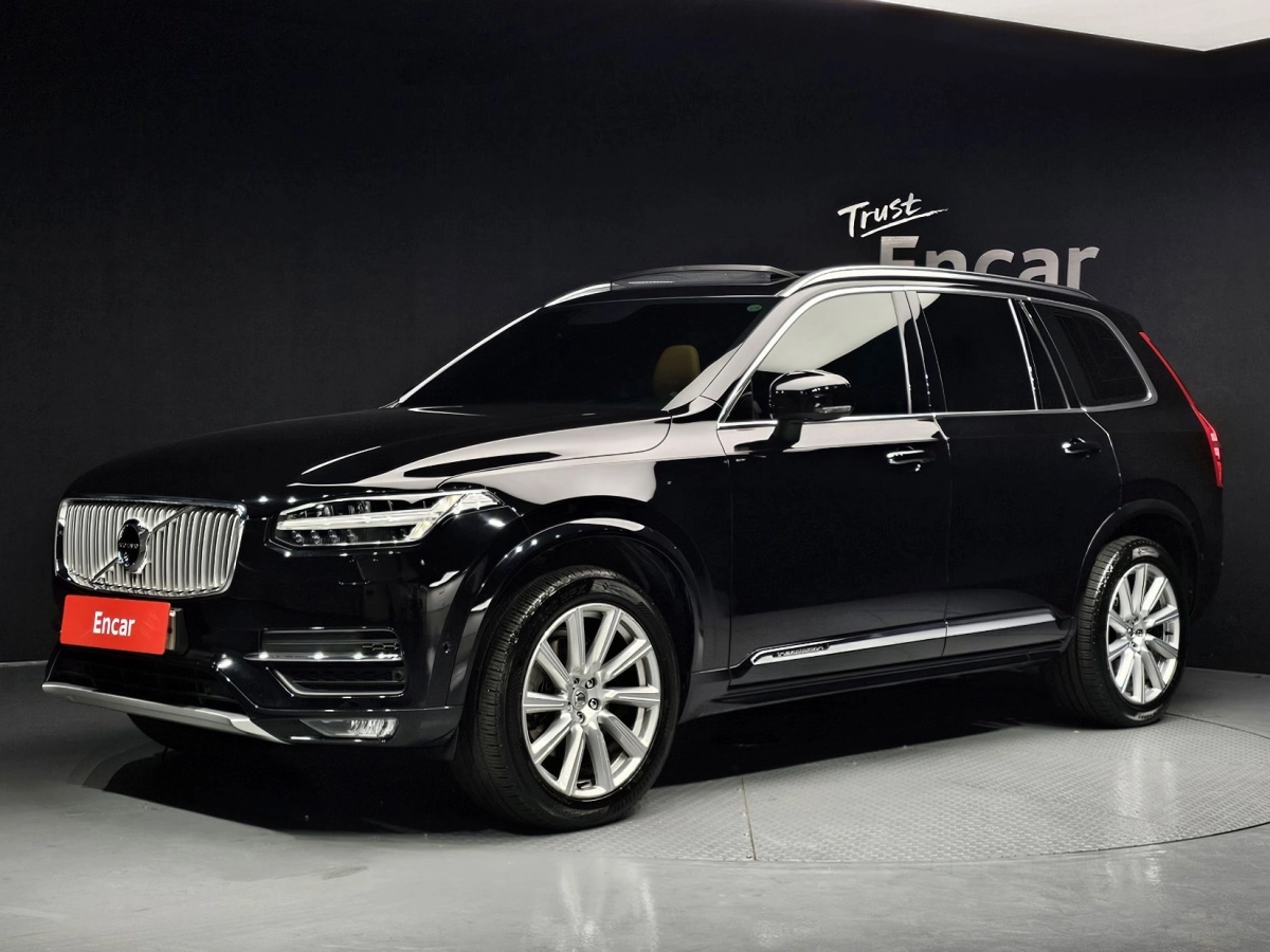VOLVO XC90 2019