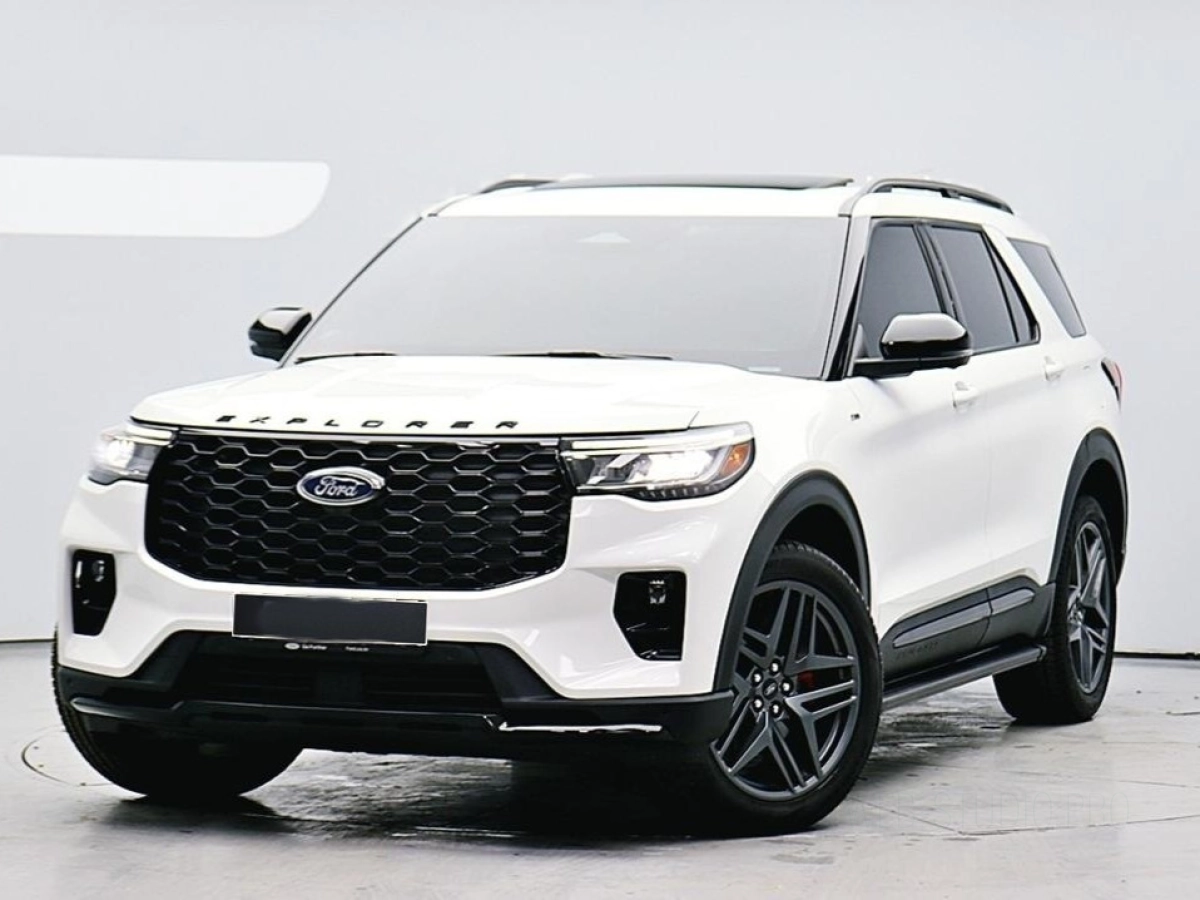 FORD EXPLORER 2025