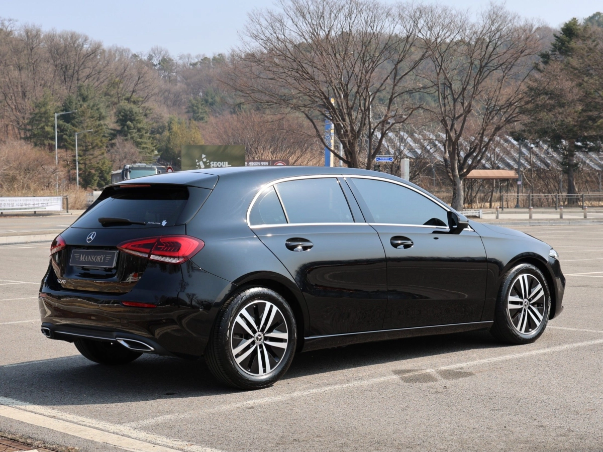 MERCEDES BENZ A-CLASS W177