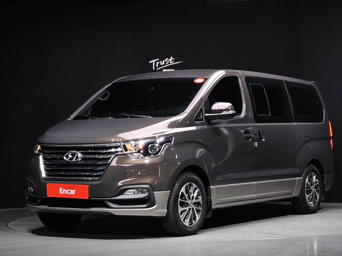 HYUNDAI STAREX GRAND