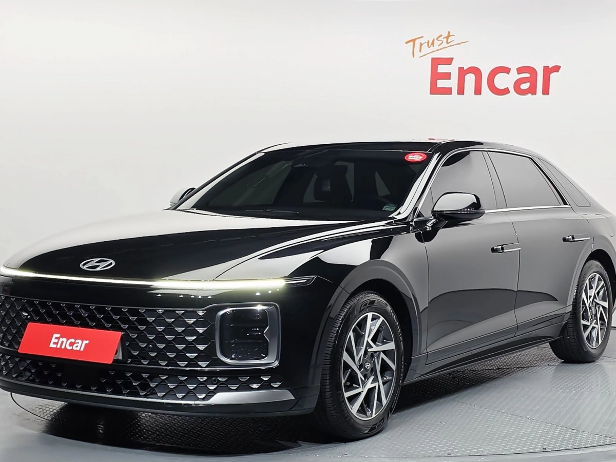 HYUNDAI GRANDEUR HYBRID GN7  2023