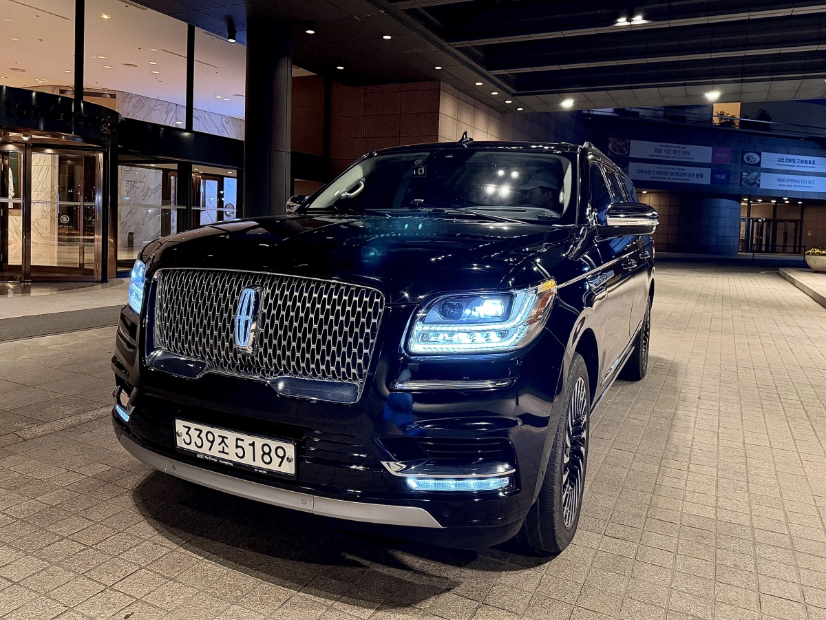 LINCOLN NAVIGATOR  2021