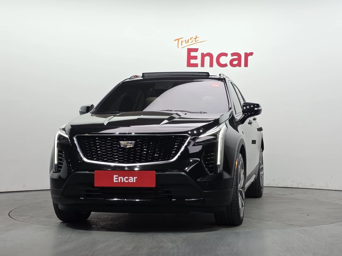 CADILLAC XT4