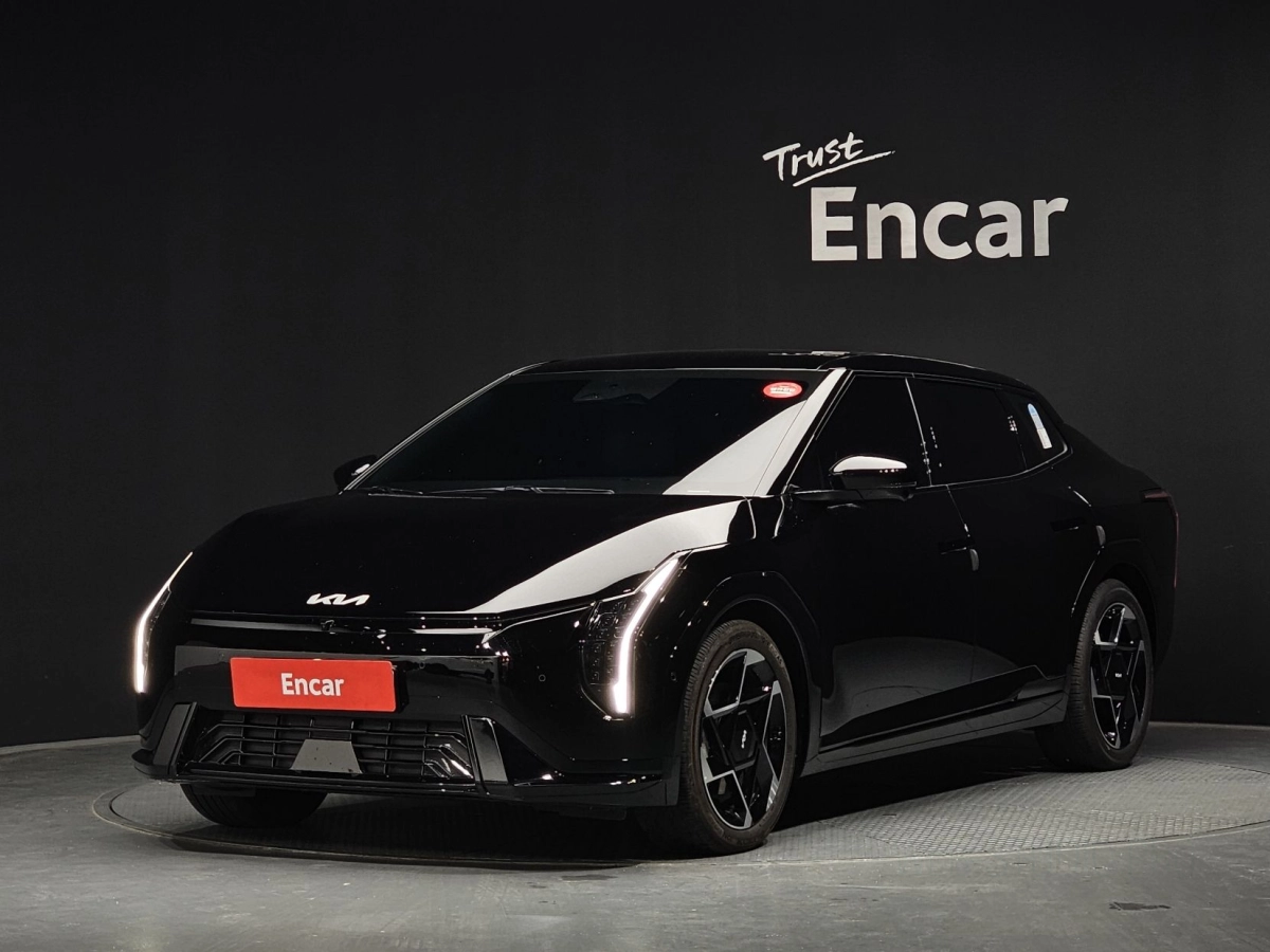 KIA EV4