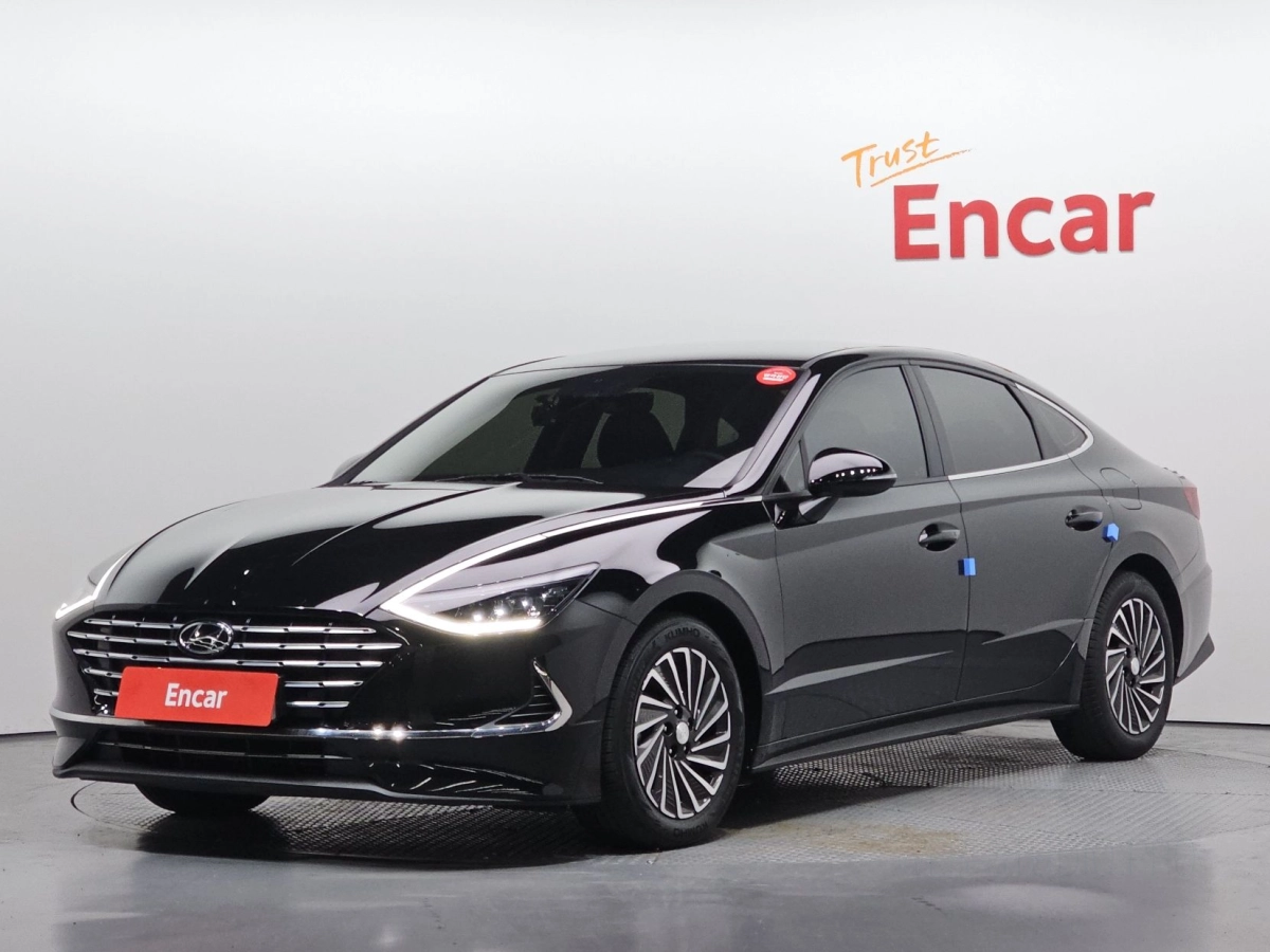 HYUNDAI SONATA HYBRID DN8