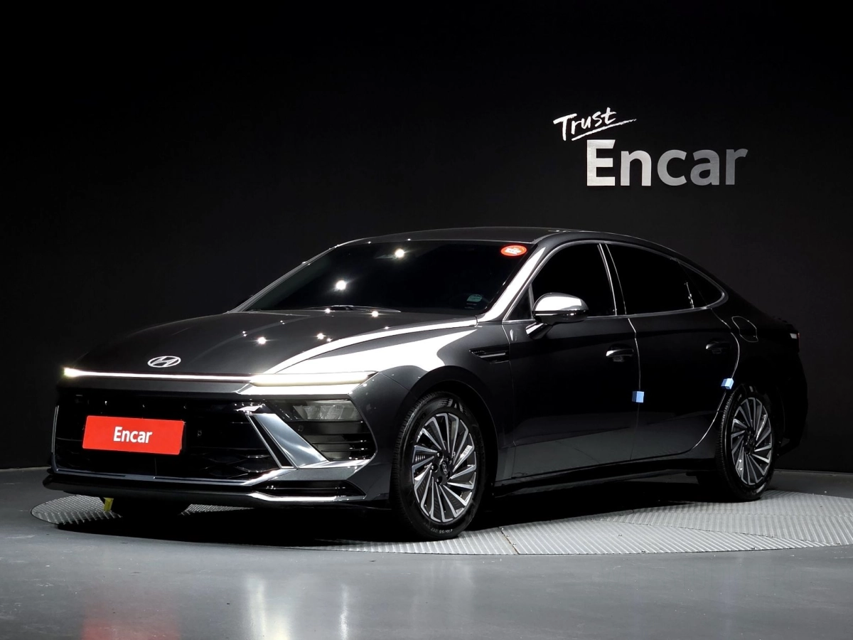 HYUNDAI SONATA DN8 HYBRID