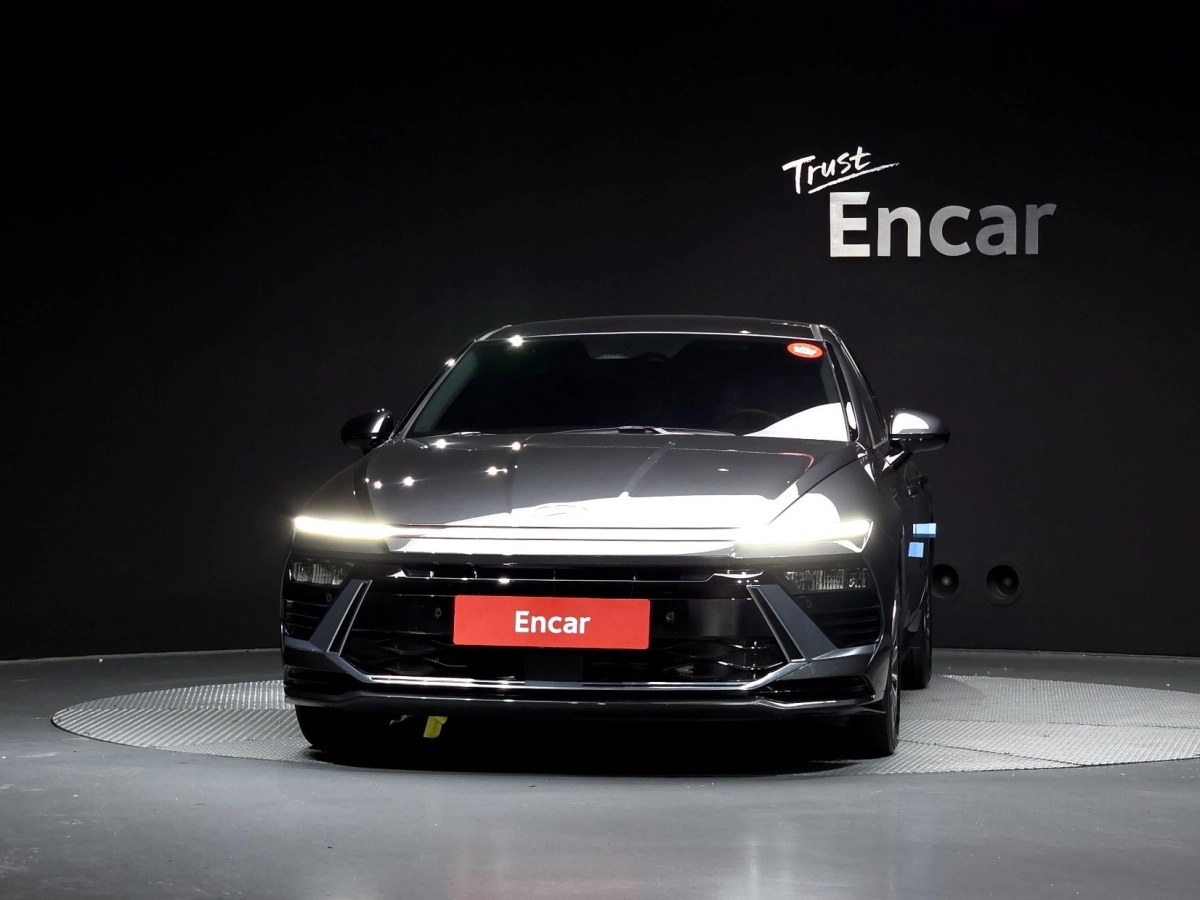 HYUNDAI SONATA DN8 HYBRID