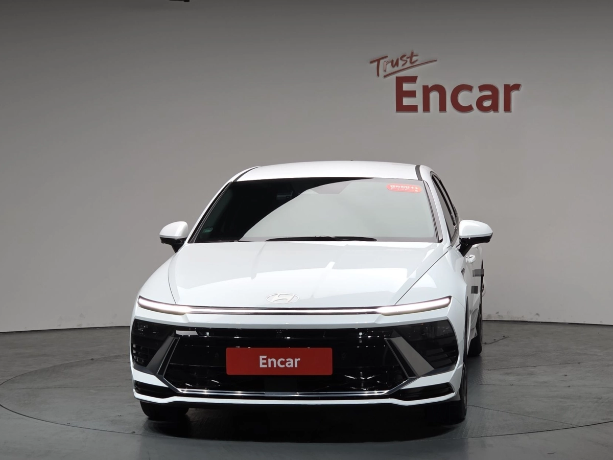 HYUNDAI SONATA DN8 HYBRID