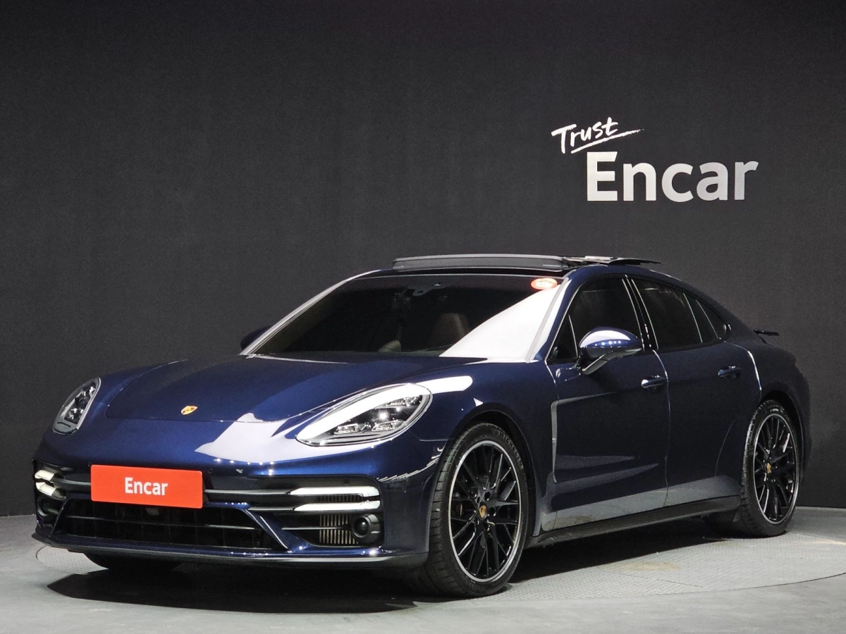 PORSCHE PANAMERA 971
