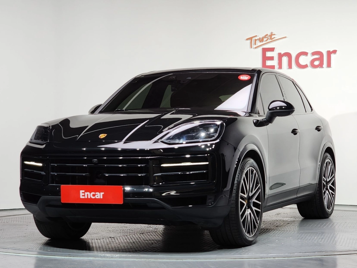 PORSCHE CAYENNE PO536 2024