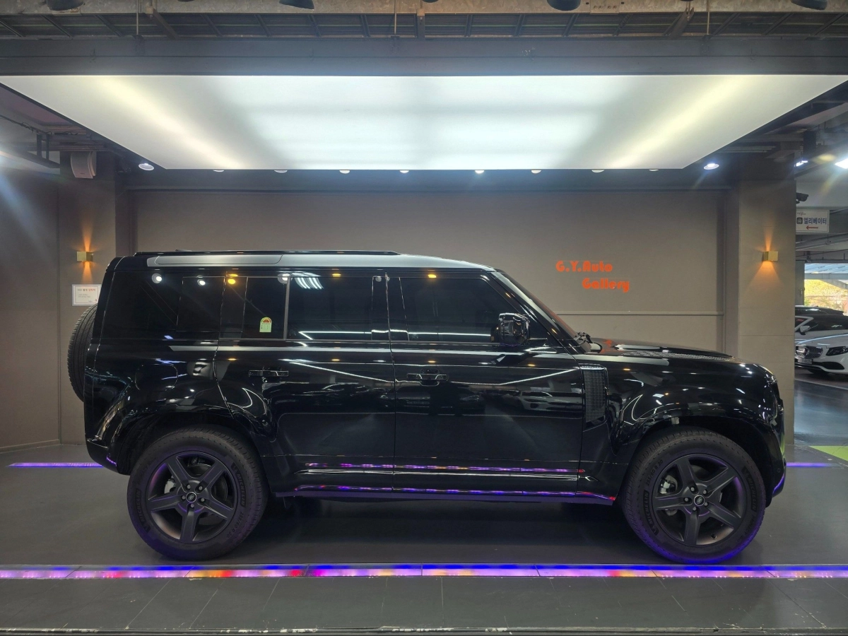 LAND ROVER DEFENDER L663