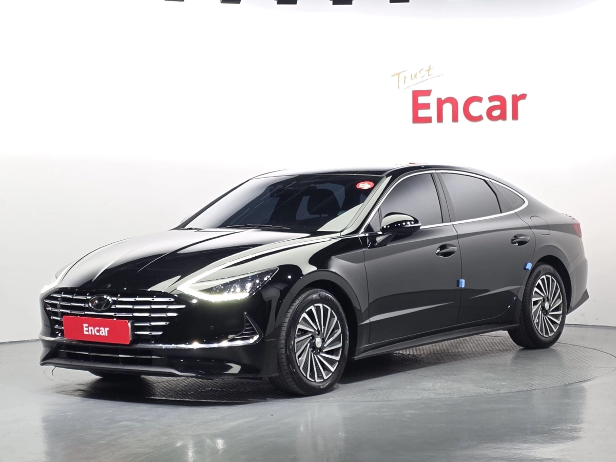 HYUNDAI SONATA HYBRID DN8