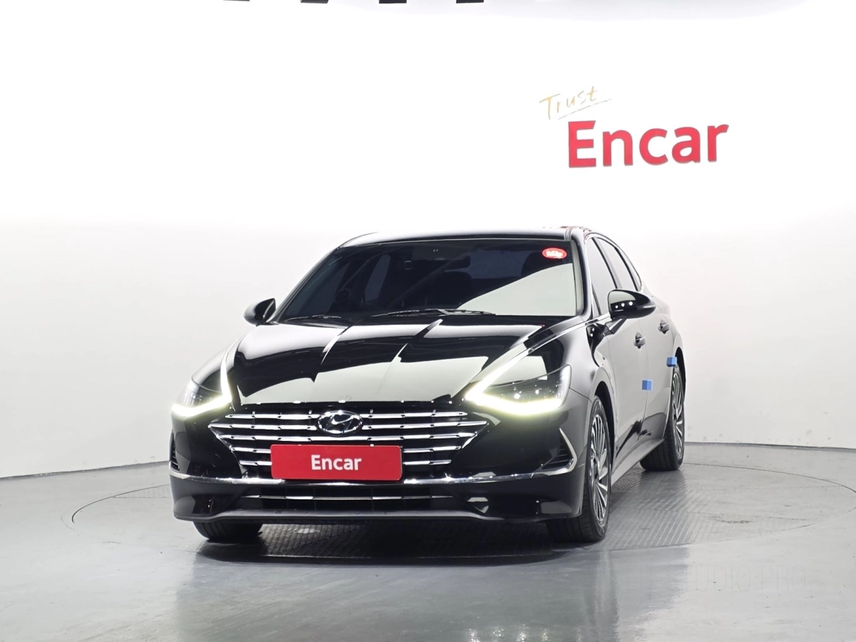 HYUNDAI SONATA HYBRID DN8