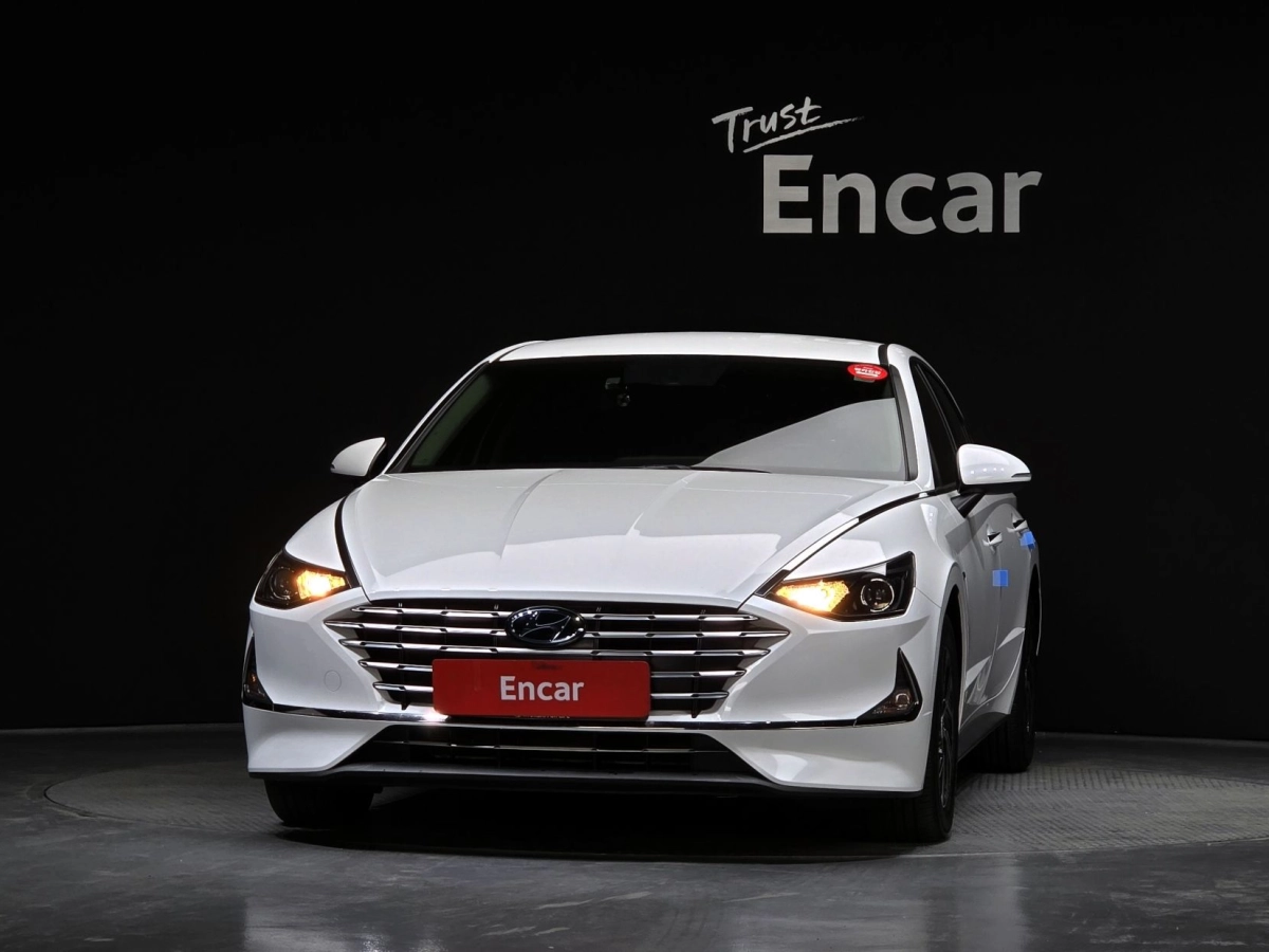 HYUNDAI SONATA HYBRID DN8