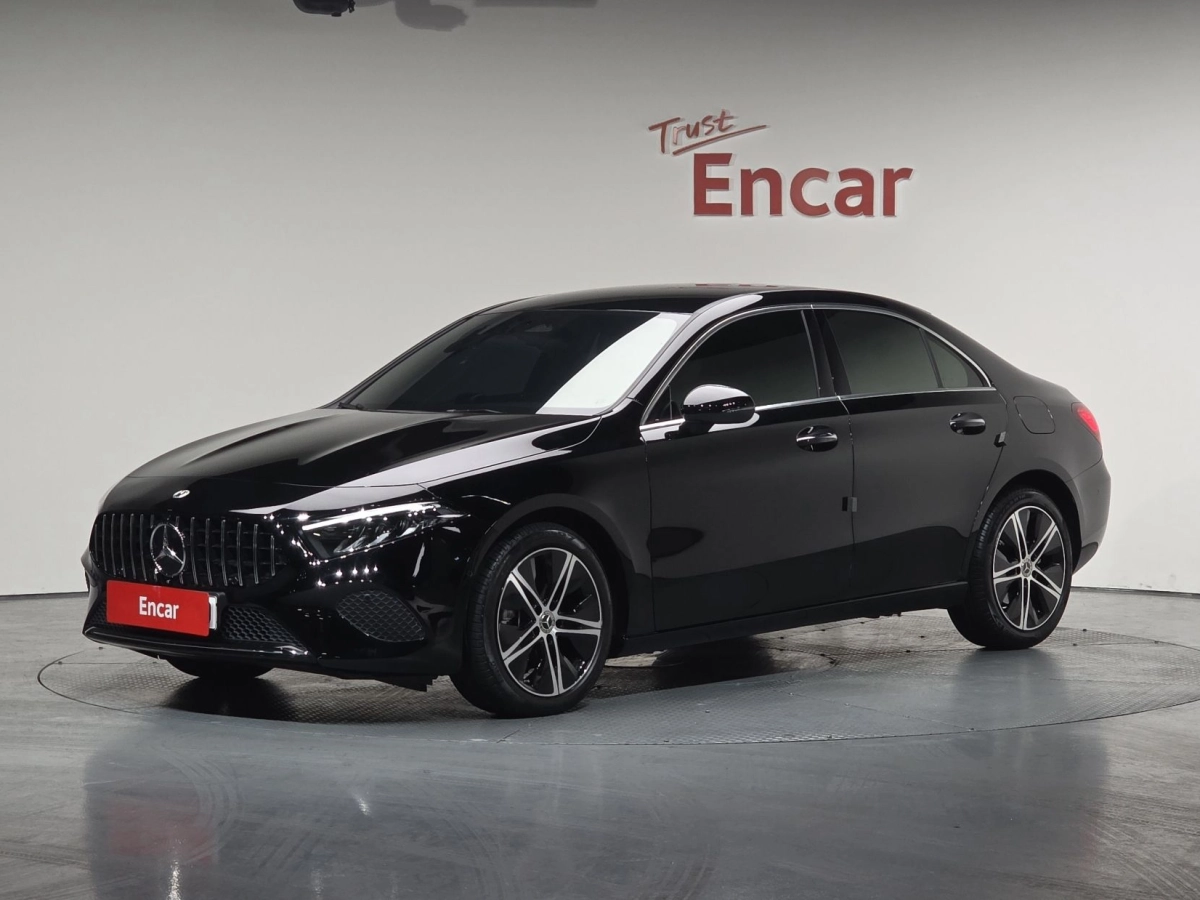 MERCEDES BENZ A-CLASS W177