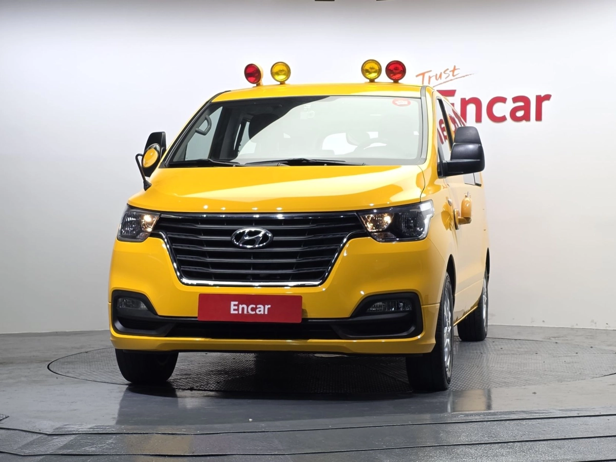 HYUNDAI STAREX GRAND