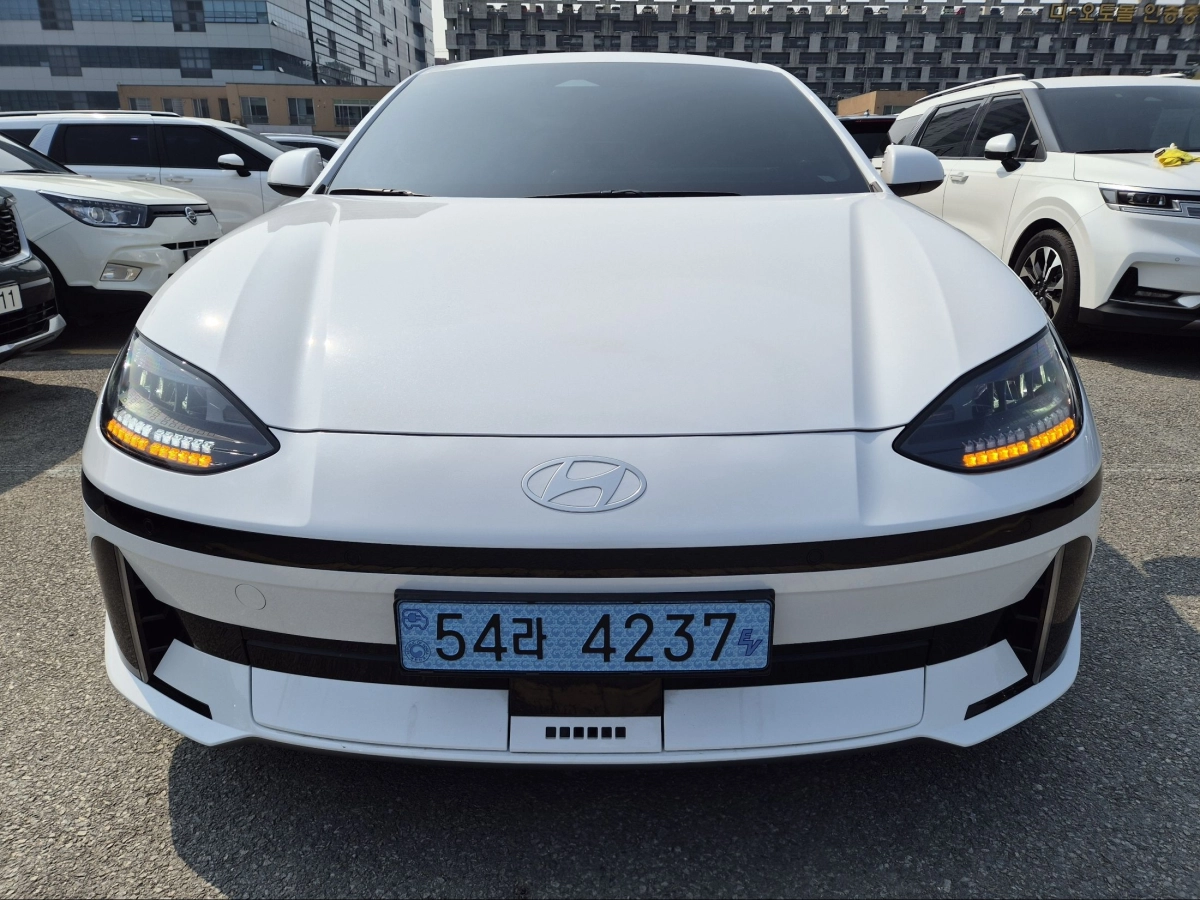 HYUNDAI IONIQ6  2025