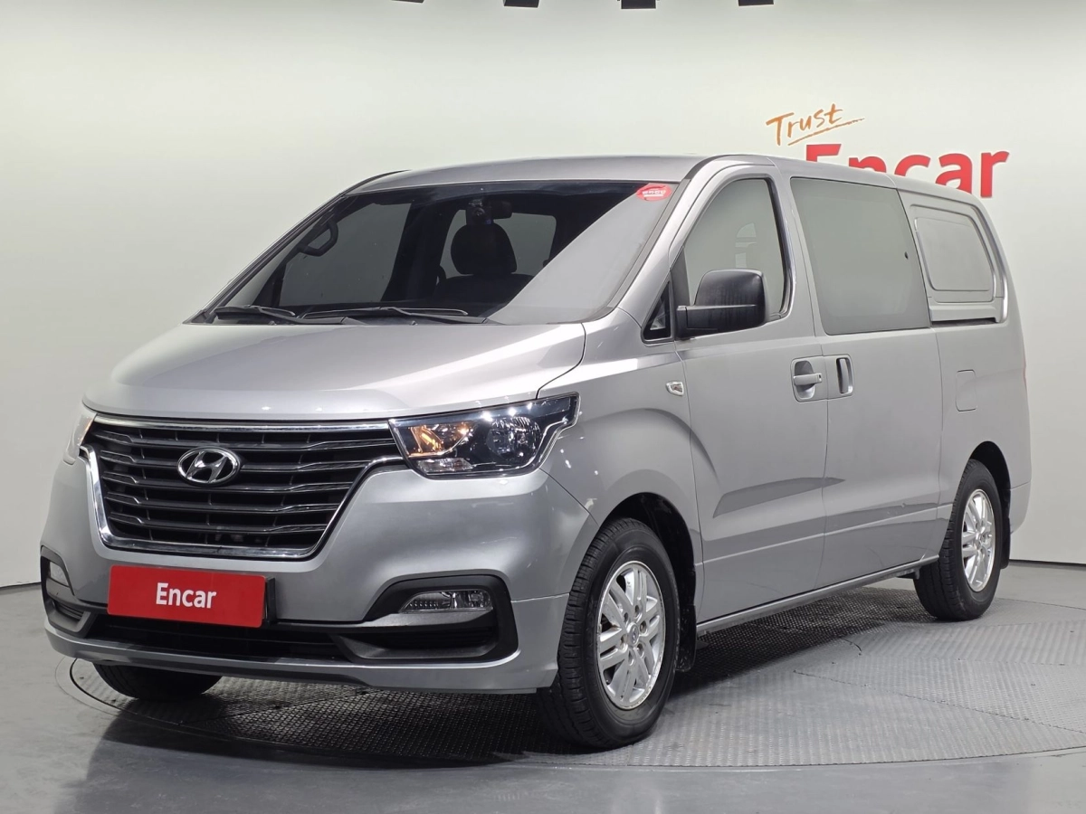 HYUNDAI STAREX GRAND  2021